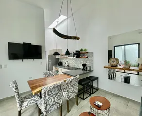Private pool, BBQ, Wifi, Insurance, 2 Bedrooms - Image 5