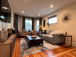 Top 10% Stay | Sleeps 6 | Easy Boston Access - Image 3