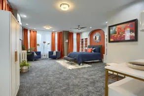 Charming Downtown Retreat Steps from Capitol Bldg - Image 4