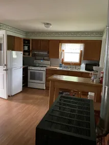 Little Brown Bungalow - Image 2