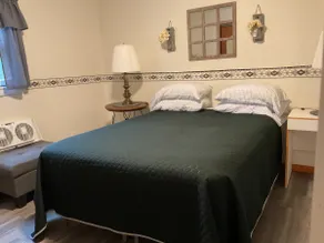 Little Brown Bungalow - Image 5