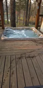 Cabin with hot tub! - Image 3