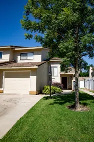 Stunning 2-bedroom Condo - Image 2