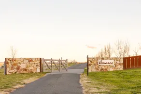 Amaroo Farm - Image 2