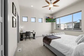 3 King Beds 3 Baths 2-car Garage - Image 2