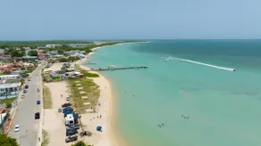 R&V Combate Beach House, 2nd Floor with Pool - Image 5