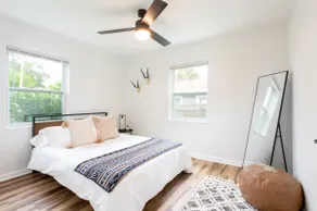 *Fenced Yard* 8 min to Downtown - FAST Wifi - Image 4