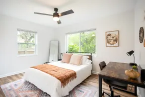 *Fenced Yard* 8 min to Downtown - FAST Wifi - Image 3