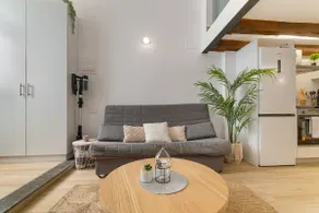 Nice Central Loft - Image 3