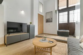 Nice Central Loft - Image 4