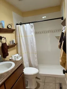Quaint three-bedroom house - Image 5