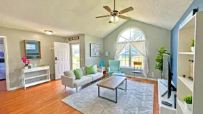 Rare find House wd lakeviews in a gated community! - Image 3