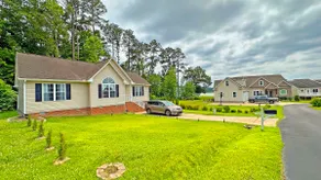 Rare find House wd lakeviews in a gated community! - Image 5