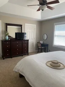 Country in the city 3 BR/2.5 BA, Beautiful home - Image 4