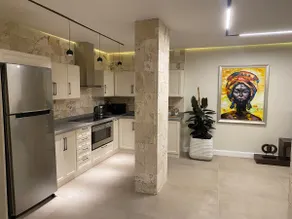 Modern design apartment with self check-in - Image 3