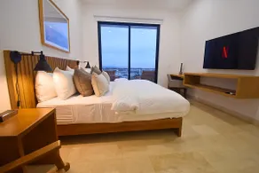 Montemar 601: Luxury Condo in the Heart of Cabo - Image 4