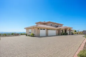 Ocean Breeze Orchard Villa- Hilltop Family Retreat - Image 3