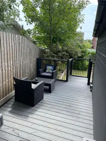 Little House in The Garden - Image 5