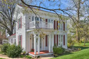 Apple Blossom Inn - Image 2