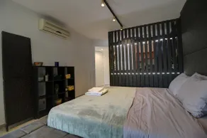 Villa Elias: 3-Bedroom Beachfront Villa with Jacuzzi & Pool - Image 3