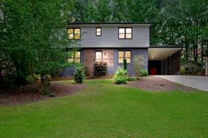 Luxe Modern Retreat - Large Groups (2 King/3 Qns) - Image 3