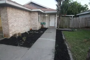 Modern Escape w/ Hot Tub Near Fort Hood - Image 3