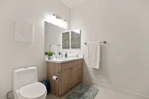 Near Disneyland | Sleeps 8 | 2BR Loft | 2 Bath - Image 5