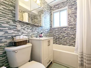 Apartment in Montreal - Image 5