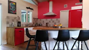 Large family home, pool - Image 5