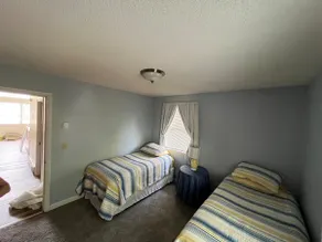 Quiet Cottage with Beach Pass - Image 4