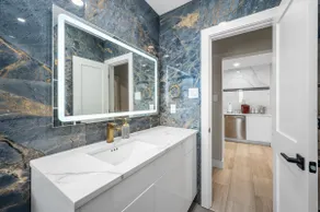Stunning Getaway in Downtown & Midtown - Image 2