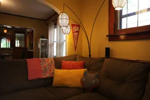 Historic Downtown Bungalow - Image 5