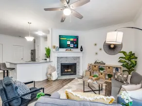 Spacious 3BR Home • Quiet Stay • Shopping & Parks - Image 4