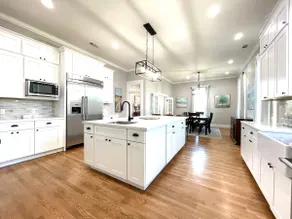 Grand Historic Home By UC Davis - Image 2