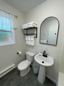 Arrow Suite No. 6 at Buoy & Arrow - Image 4