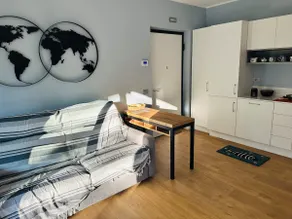 Magnificent three-room apartment with pool - Image 4