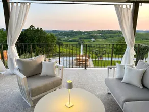Ca' S Lorenz - A Luxury 100m2 Apartment in a Chic Vineyard Villa - Image 3