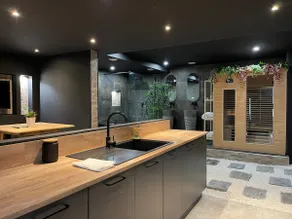 Urban Escape - Balneotherapy - Jacuzzi - 2 parking spaces - Image 2