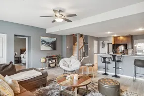 7min from IAH @Houston Luxury 4BR w/ patio - Image 5