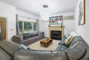 Luxury~Spacious Home in Downtown Historic Norcoss - Image 4