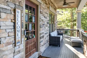 Luxury~Spacious Home in Downtown Historic Norcoss - Image 2