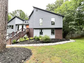 Luxury Cozy 2BR Basement - Full Kitchen & Laundry - Image 2