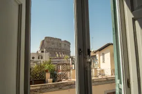 COLISEUM VIEW SUITE - Image 4