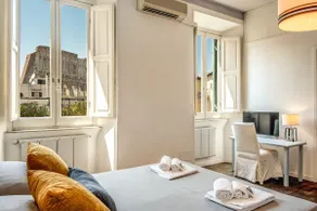 COLISEUM VIEW SUITE - Image 3