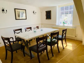 4 Bed 17th century Coach House - Image 4