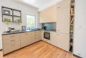 New & cozy apartment by the Park - Image 4