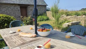 Ty Ar Gwinili - charming cottage near the wild coast - Image 3