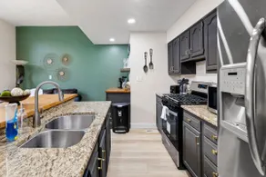 10 Mins to Downtown | 4BR + Game Room + 3 Baths - Image 5