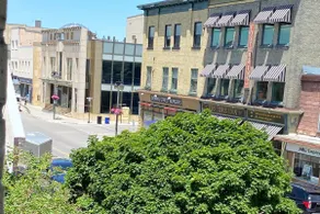 Premium location. Free Parking. - Image 3
