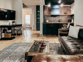 The Merchant Quarters: Contemporary seaside charm - Image 3